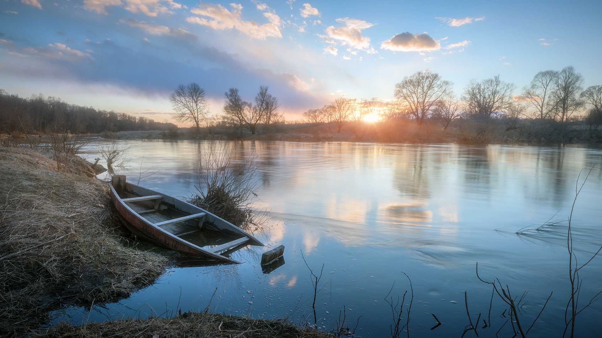 Весна природа река